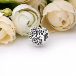 Charms PANDORA Rodzinne serce 798571C00