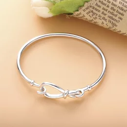 Bransoletka bangle Pandora z węzłem nieskończoności 598893C00