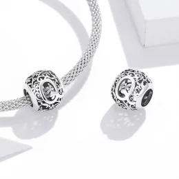 Charms Typu Pandora Kwiatowa Ażurowy Litera Q - SCC1444-Q