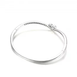 Lśniąca bransoletka bangle z sercem wishbone - 599297C01