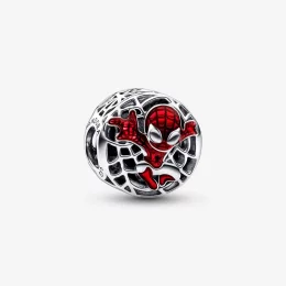 PANDORA Marvel Spider-Man Charm Miasto Unoszące się w Górze - 792350C01