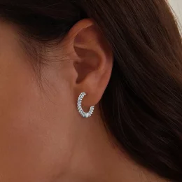 Pandora Style Chain Hoop Earrings to stylowe kolczyki w formie łańcuszka - BSE906