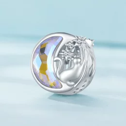 Pandora Style Moonlight Cat Charm to uroczy charm z motywem kota w świetle księżyca - SCC2538