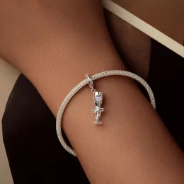 Zawieszka w kształcie kielicha w stylu vintage PANDORA - SCC2889