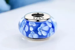 Charms Typu Pandora Niebieskie Szkła Murano Białe Kwiaty - SCZ006